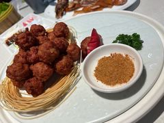 -车之谷·汽车文化主题餐厅(汽开店)