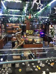 -灵彩珠宝(朗香街店)
