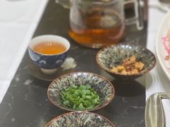 -红鼎豆捞·非遗鲍皇汤火锅(宝丰路店)