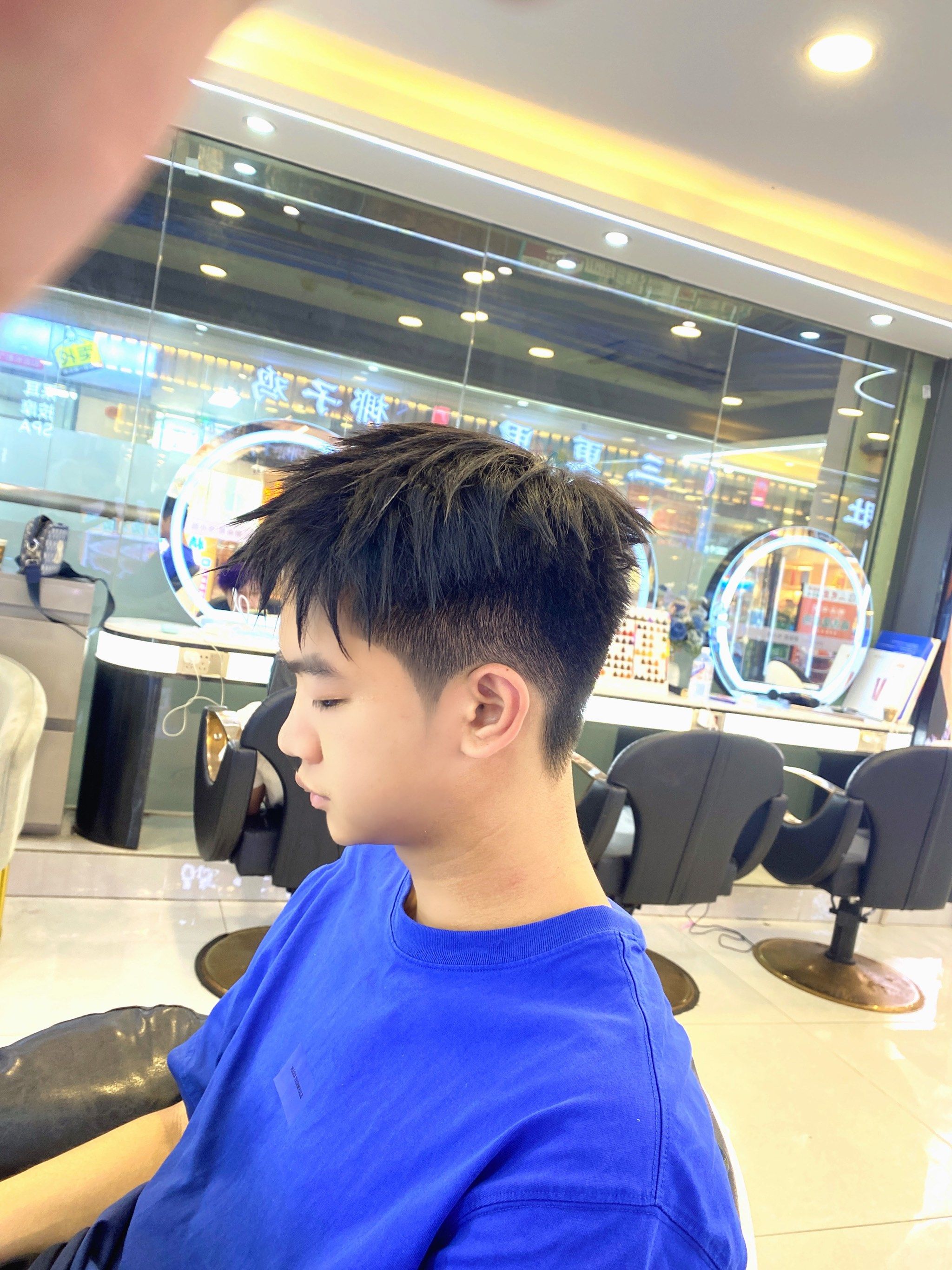 男孩发型