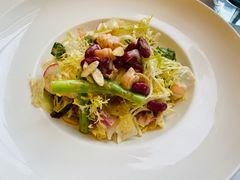 榄仁鲜虾沙拉-北京厨房(西安SKP店)