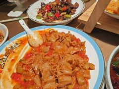 -东口码头·烧鸽子·鱼头泡饼·地方菜(金鹰悦城店)