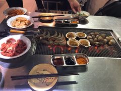 -马路牙子烧烤音乐酒馆(望京店)