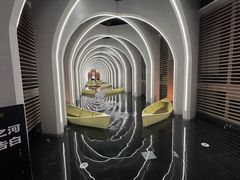 -涨巢·潮玩水疗局