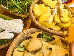 -民食香·腊排骨野生菌美食(木府店)