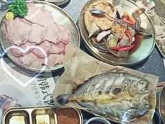 -草家酱蟹炭火烤肉店(珲春南路一店)