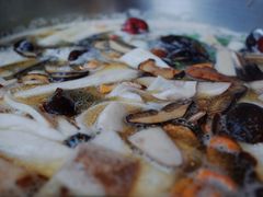 -野菌皇海景野生菌火锅(滨海大道店)