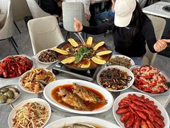 -丹水桥地锅鱼·翘嘴鲌·地方特色全鱼宴(丹江口大坝店)