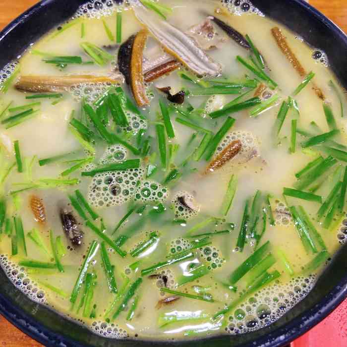 氾水长鱼面馆(恒大翡翠店)-"时不时的我们会开车来吃一顿,方便快捷,虽