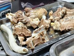 -牧民人家羊粪火自煮手把肉餐馆