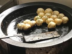 -老字号眼镜子煎包汤包店