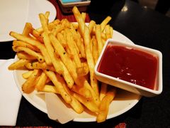 香脆薯条-WOLFGANG PUCK KITCHEN & BAR(迪士尼小镇店)