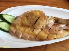-侬佳蒸菜馆(听潮店)