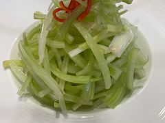 爽口西芹-高第街56号港式餐厅·精选(世茂广场宽厚里大明湖店)