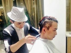 android_upload_pic-CARR SALON