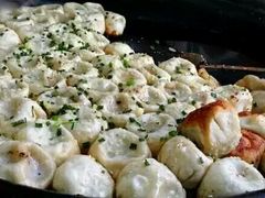 -黄阿姨锅贴大王(万航渡路店)