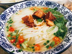 -泡桐树街