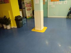 -LILY英语思维馆(玉泉路店)