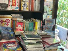 -荒岛书店(黄县路店)