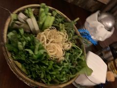 -Cuc Gach Quan Restaurant