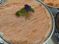 -旧街市鲜货老火锅(大光路店)