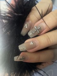 -晨·艺美甲美睫