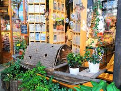 -猫的天空之城概念书店(杭州南宋御街店)