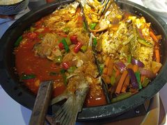 -鸣记脆皮烤鱼·海鲜烤鱼(三八广场店)