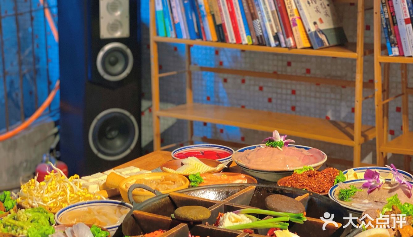 重庆探店｜神仙口书屋下的怀旧火锅馆