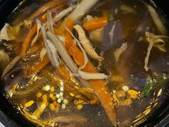 招牌酸辣汤-小牛锅贴(西环路店)