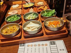 -银米·云南传统过桥米线(双廊黑金冠店)
