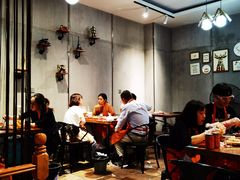 -李双猪·小龙虾·烧烤·羊肉煲(乐山店)