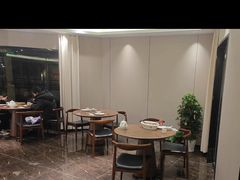 -臻品粤(万科美好广场店)