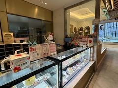 -花花卷卷·鲜食蛋糕(静安久光百货店)