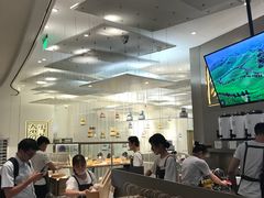 -奈雪的茶(市百一店)