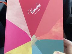 -VENCHI 闻绮(上海佛罗伦萨小镇店)
