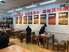 -佬缸炮江湖川菜(玉林店)