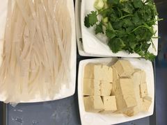 -老哥铁锅炖鱼(嫩江北街店)