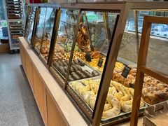 -Dough&Joe团憩(瑞虹天地月亮湾店)