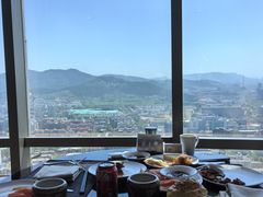 -怡豪大饭店·银顶旋转餐厅