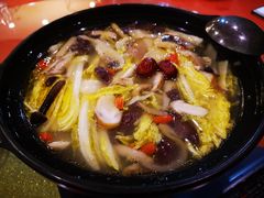 -香巴拉云南餐厅(华莱坞店)