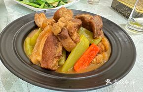 Home-style Stewed Pork in Clay Pot