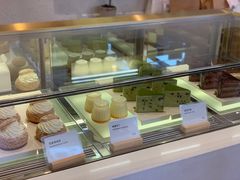 面包甜点陈列柜-那家面包房(珠江路店)
