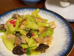 -南山酒肆(南山董事绘店)