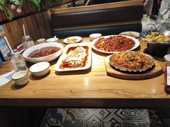 -小三峡食府(西五路店)