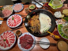 -周小明火锅(黑金冠社区店)