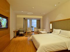 零压-高级大床房-全季酒店(郑州建设路碧沙岗地铁站店)