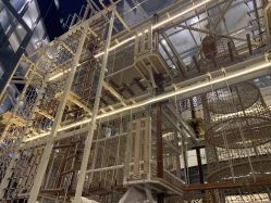 -PIPIKINGDOM皮皮王国欢乐号(欢乐海岸购物中心店)