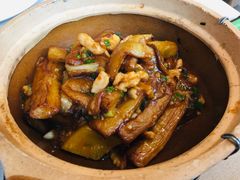 咸鱼鸡粒茄子煲-尚一汤·粤菜海鲜(环球港店)