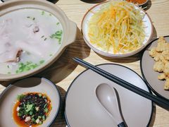 -叁煨蹄花·下饭盐帮菜(人民广场店)